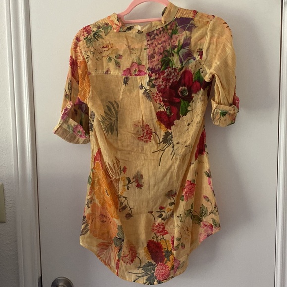 Yellow Flowery Top - Picture 3 of 5